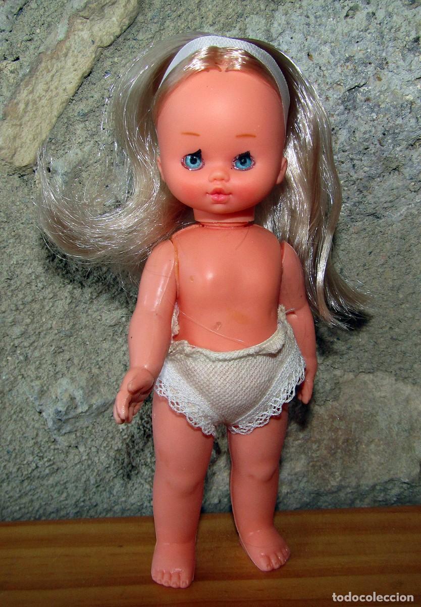 Mu&ntilde;ecas Espa&ntilde;olas Modernas: ALINA , LA MU&Ntilde;EQUITA QUE CAMINA, DE BB - A&Ntilde;OS 70 - ANTIGUA MU&Ntilde;ECA