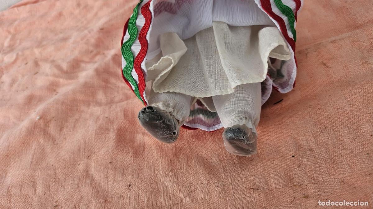Mu&ntilde;ecas espa&ntilde;olas modernas: mu&ntilde;eca de porcelana traje tipico - Foto 2