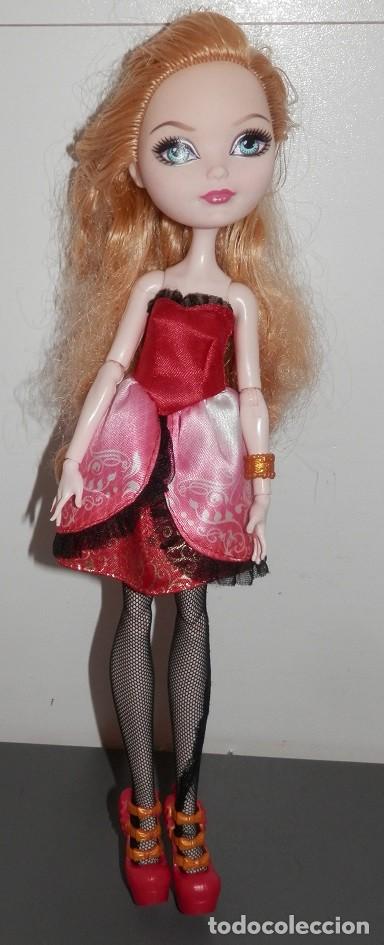 Mu&ntilde;ecas espa&ntilde;olas modernas: MATTEL 2012-UNA MU&Ntilde;ECA CON VESTIDO - Foto 1