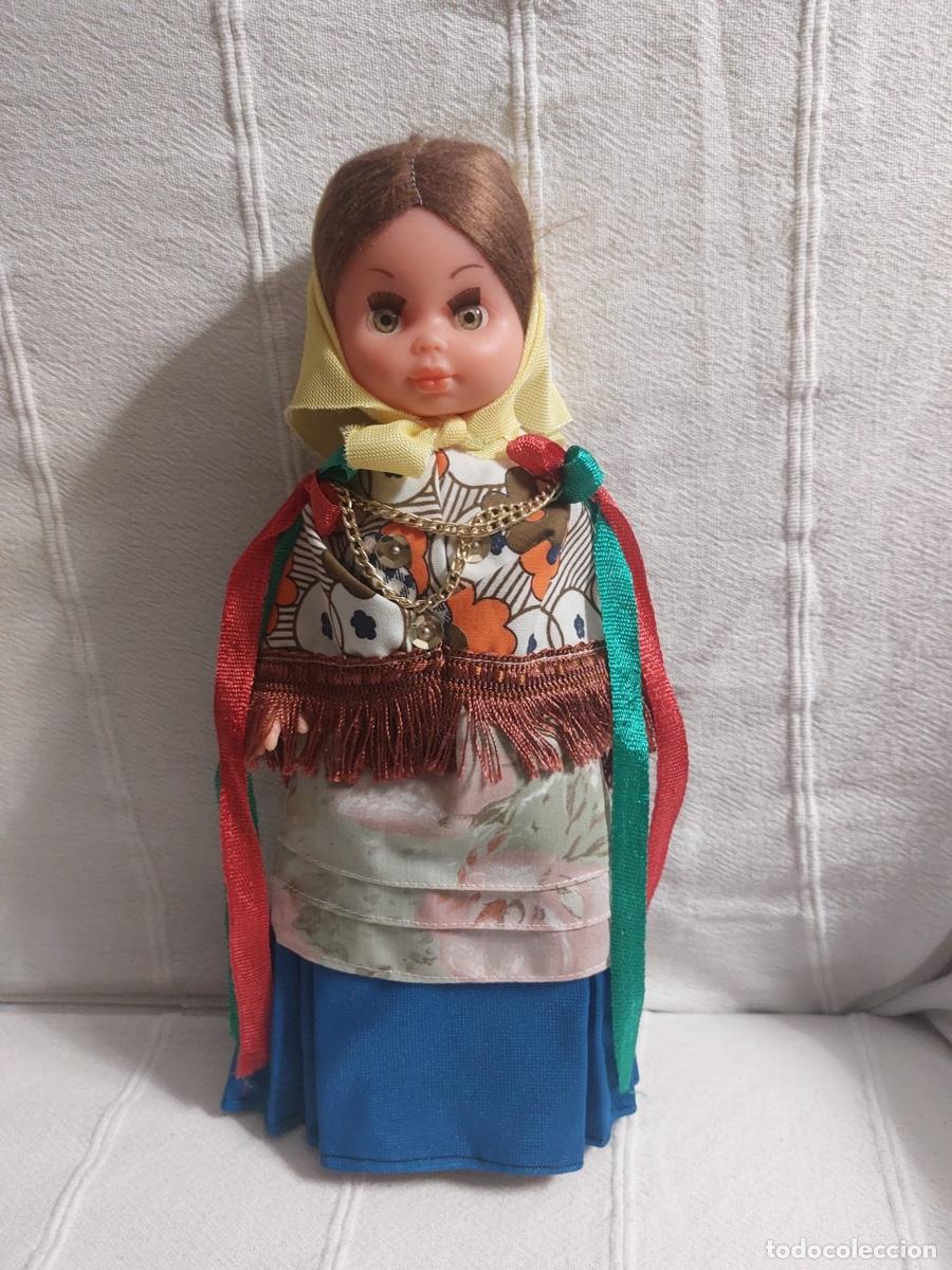 Mu&ntilde;ecas espa&ntilde;olas modernas: MU&Ntilde;ECA CON TRAJE REGIONAL - Foto 1