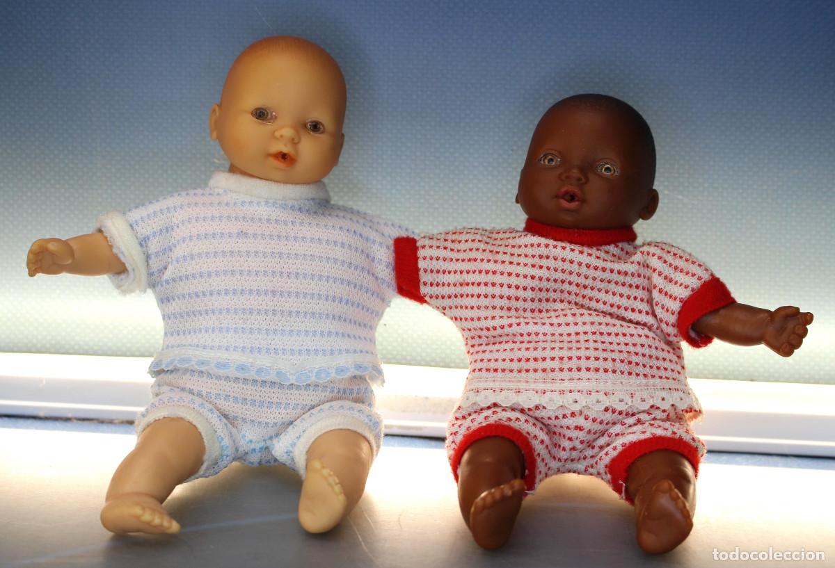 Mu&ntilde;ecas espa&ntilde;olas modernas: b.b. Pareja de beb&eacute;s con ropa original. - Foto 1