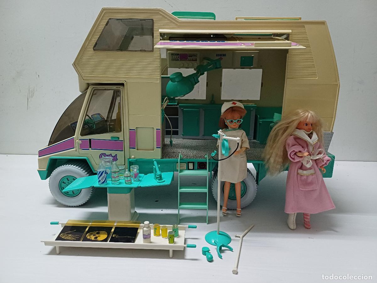 Mu&ntilde;ecas espa&ntilde;olas modernas: UVIMOVIL/AMBULANCIA DE CHABEL DE FEBER. - Foto 1