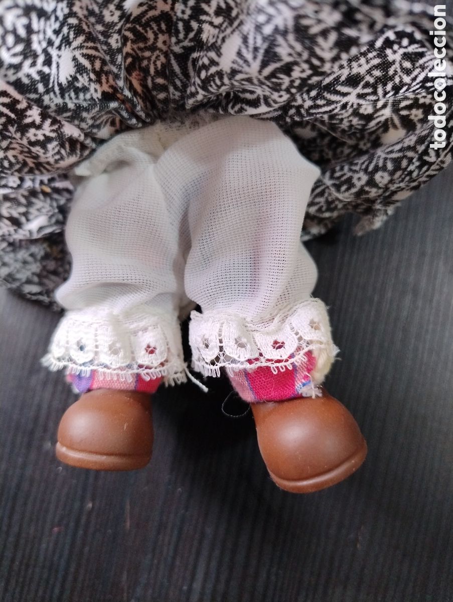 Mu&ntilde;ecas espa&ntilde;olas modernas: Mu&ntilde;eca abuelita de popines de Joy - Foto 6