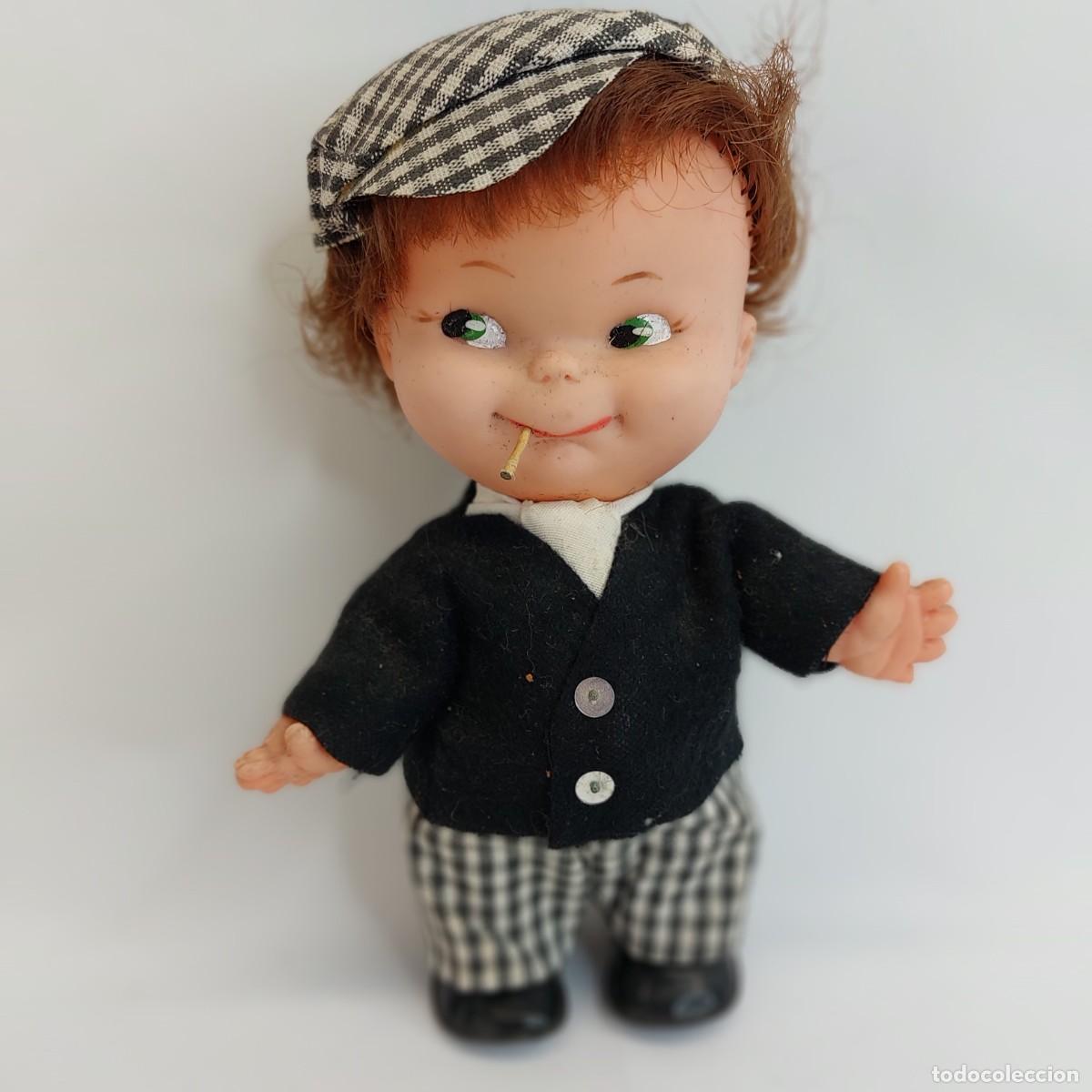 Poup&eacute;es Espagnoles Modernes: MU&Ntilde;ECO FUMANDO, MIDE UNOS 16cm.