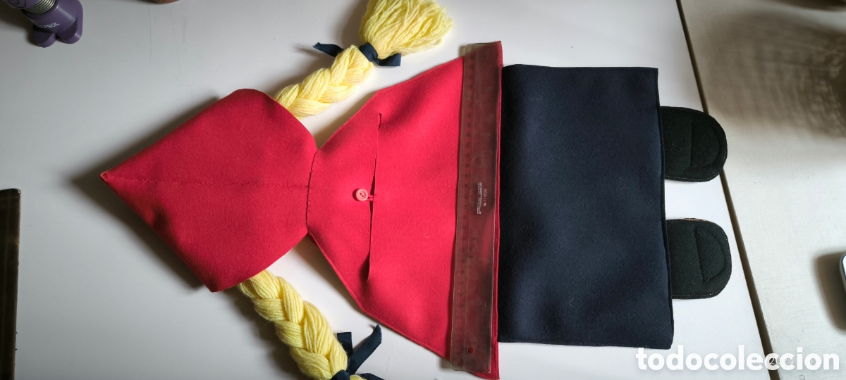 Mu&ntilde;ecas espa&ntilde;olas modernas: Caperucita roja de fieltro. - Foto 3
