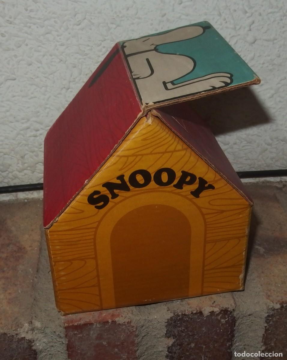 Muñecas españolas modernas: HUCHA SNOOPY DE CARTÓN,PUBLICITARIA DE TEJIDOS DE PUNTO,VIVES,AÑOS 60