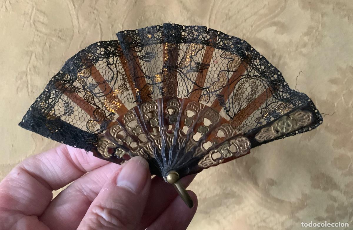 Mu&ntilde;ecas espa&ntilde;olas modernas: ABANICO MINIATURA DE MU&Ntilde;ECA - Foto 3