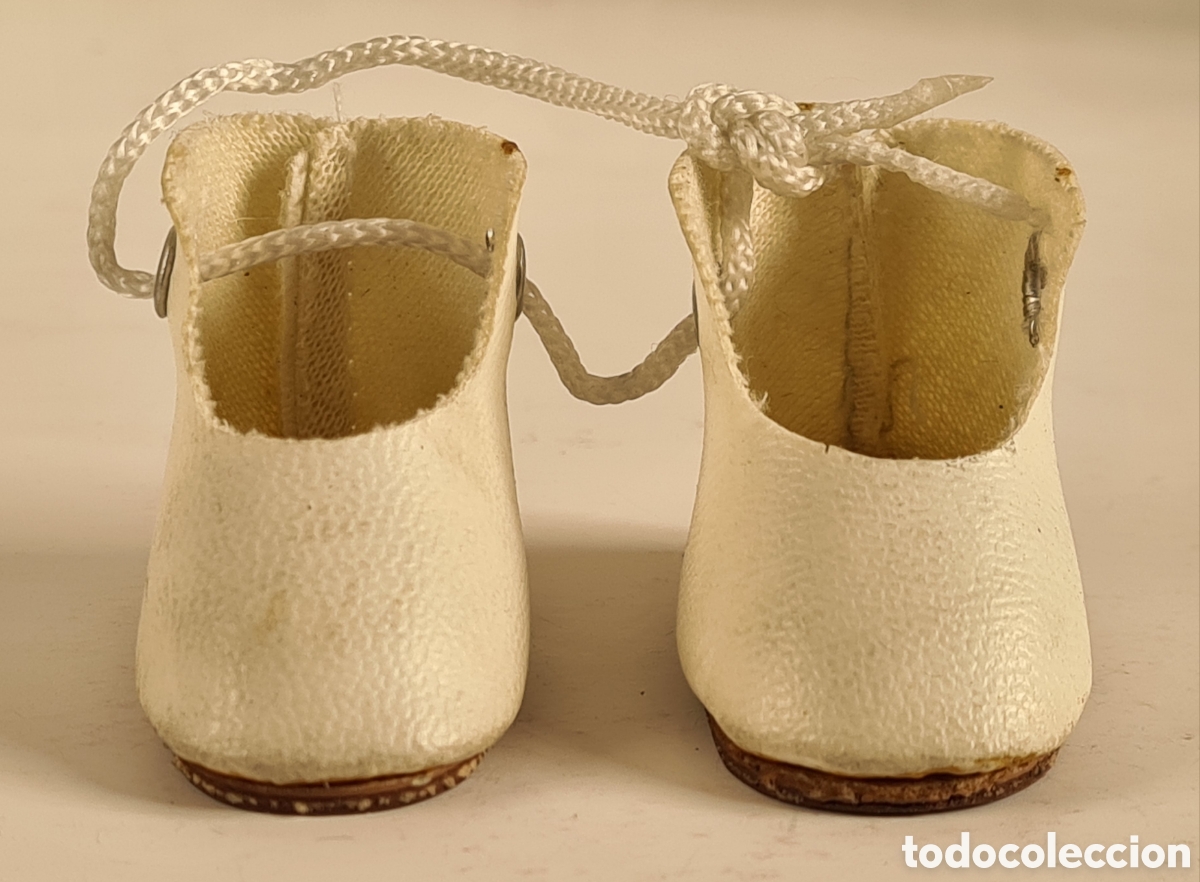 Mu&ntilde;ecas espa&ntilde;olas modernas: Par de Zapatos para Mu&ntilde;eca - Foto 1