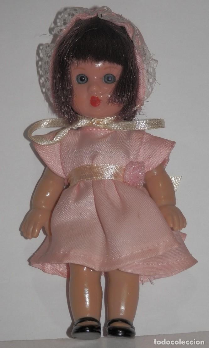 Mu&ntilde;ecas Espa&ntilde;olas Modernas: PEQUE&Ntilde;A MU&Ntilde;ECA MARIQUITA PEREZ