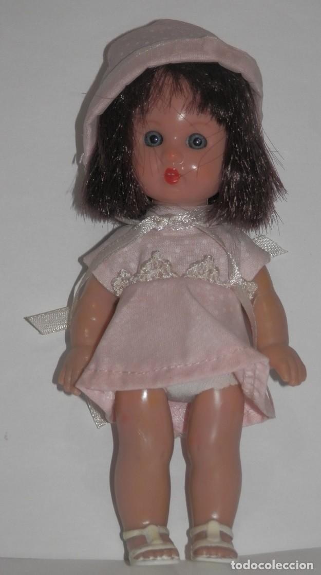 Mu&ntilde;ecas Espa&ntilde;olas Modernas: PEQUE&Ntilde;A MU&Ntilde;ECA MARIQUITA PEREZ