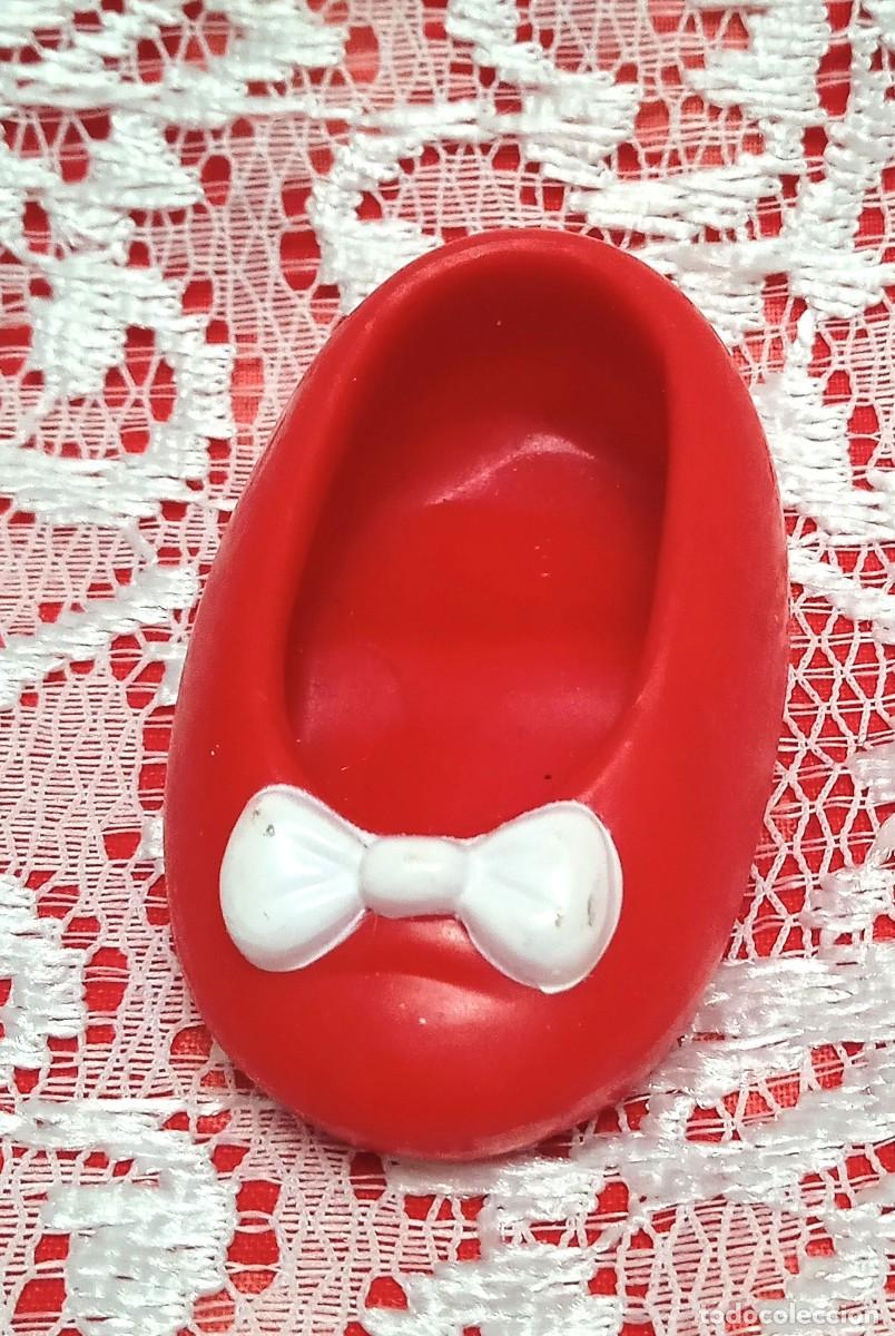 Mu&ntilde;ecas espa&ntilde;olas modernas: ZAPATO ROJO MU&Ntilde;ECA MINNIE - Foto 1