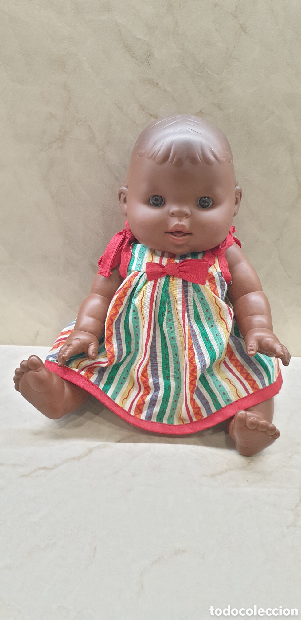 Mu&ntilde;ecas Espa&ntilde;olas Modernas: Mu&ntilde;eca de Paola Reina a&ntilde;o 2000 es ni&ntilde;a. Toda de origen, muy buen estado