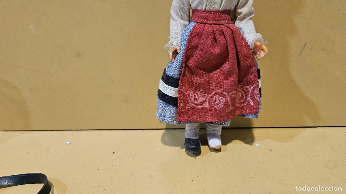 Mu&ntilde;ecas espa&ntilde;olas modernas: mu&ntilde;eca com traje tipo del pais - Foto 3