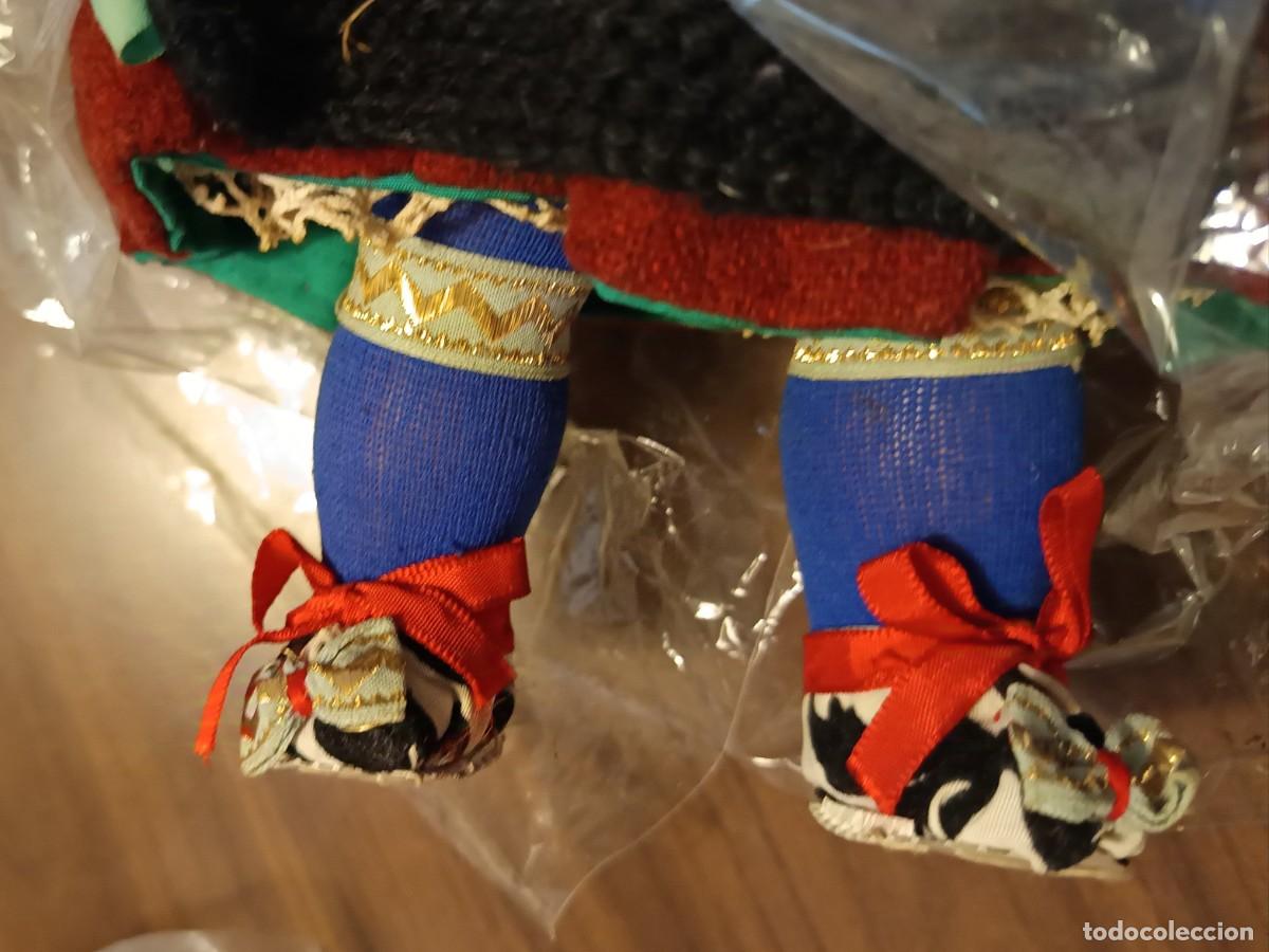 Mu&ntilde;ecas espa&ntilde;olas modernas: Mu&ntilde;eca con traje tradicional EXTREMADURA - Foto 2