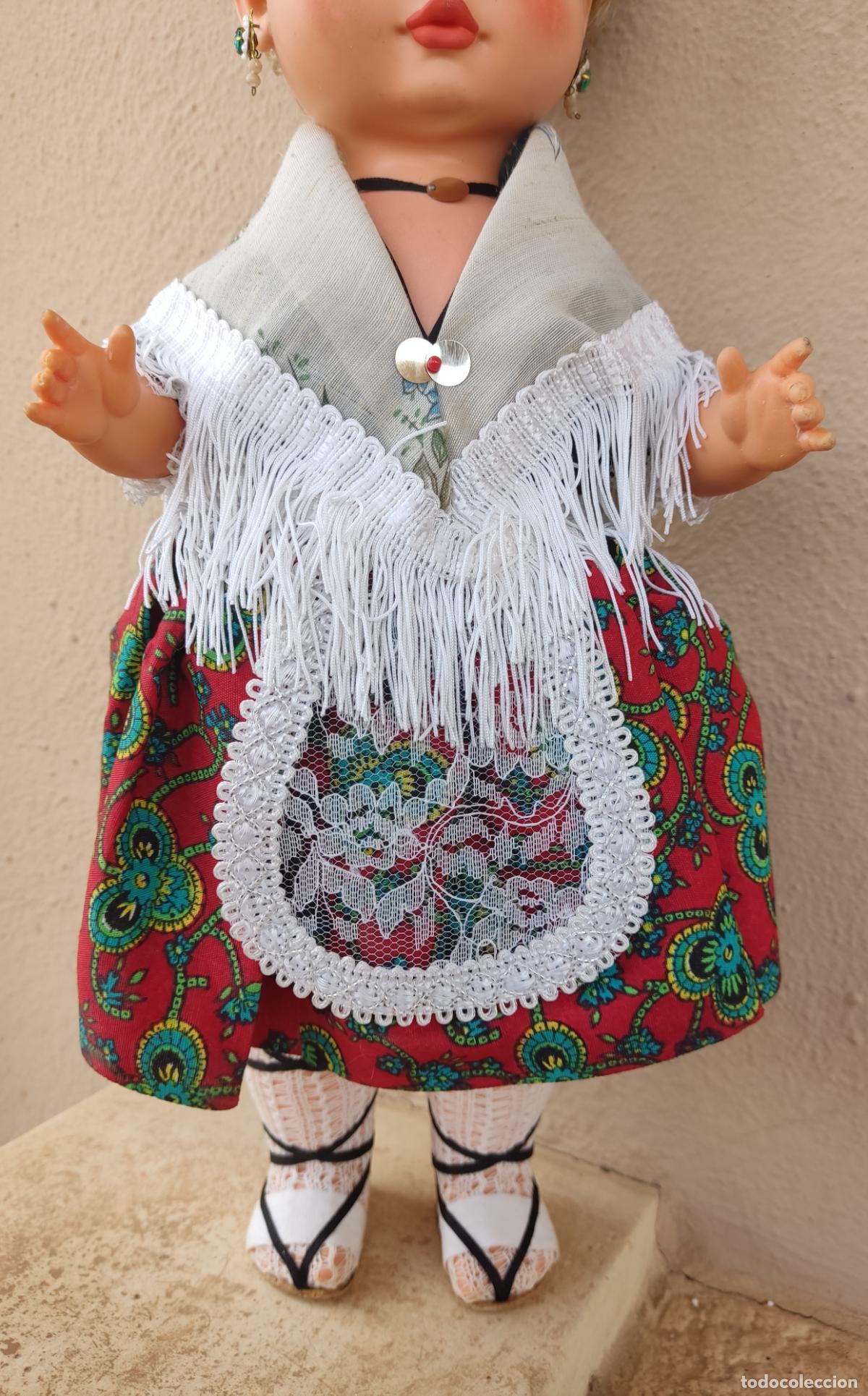 Moderne spanische Puppen: Vestido regional de ma&ntilde;a que podr&iacute;a ser v&aacute;lido para Nancy de Famosa