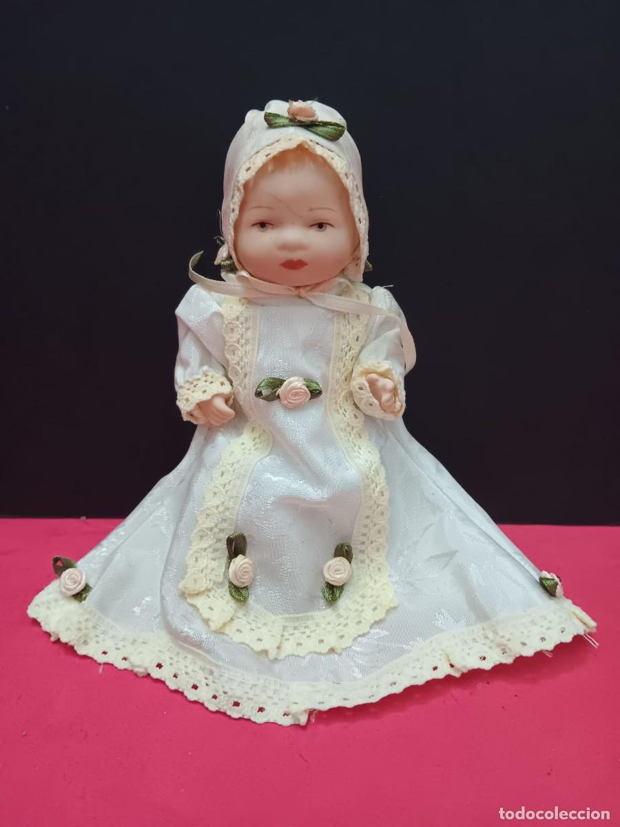 Bambole Spagnole Moderne: preciosa mu&ntilde;eca de porcelana bebe traje bautizo a&ntilde;os 90