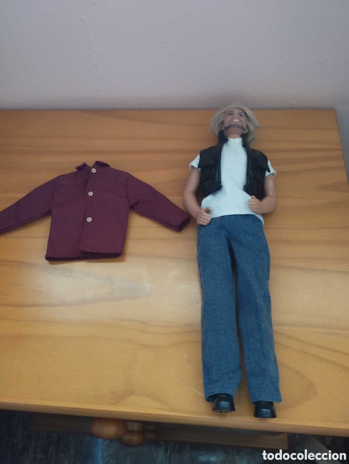 Moderne spanische Puppen: Ken barba m&aacute;gica y ropa