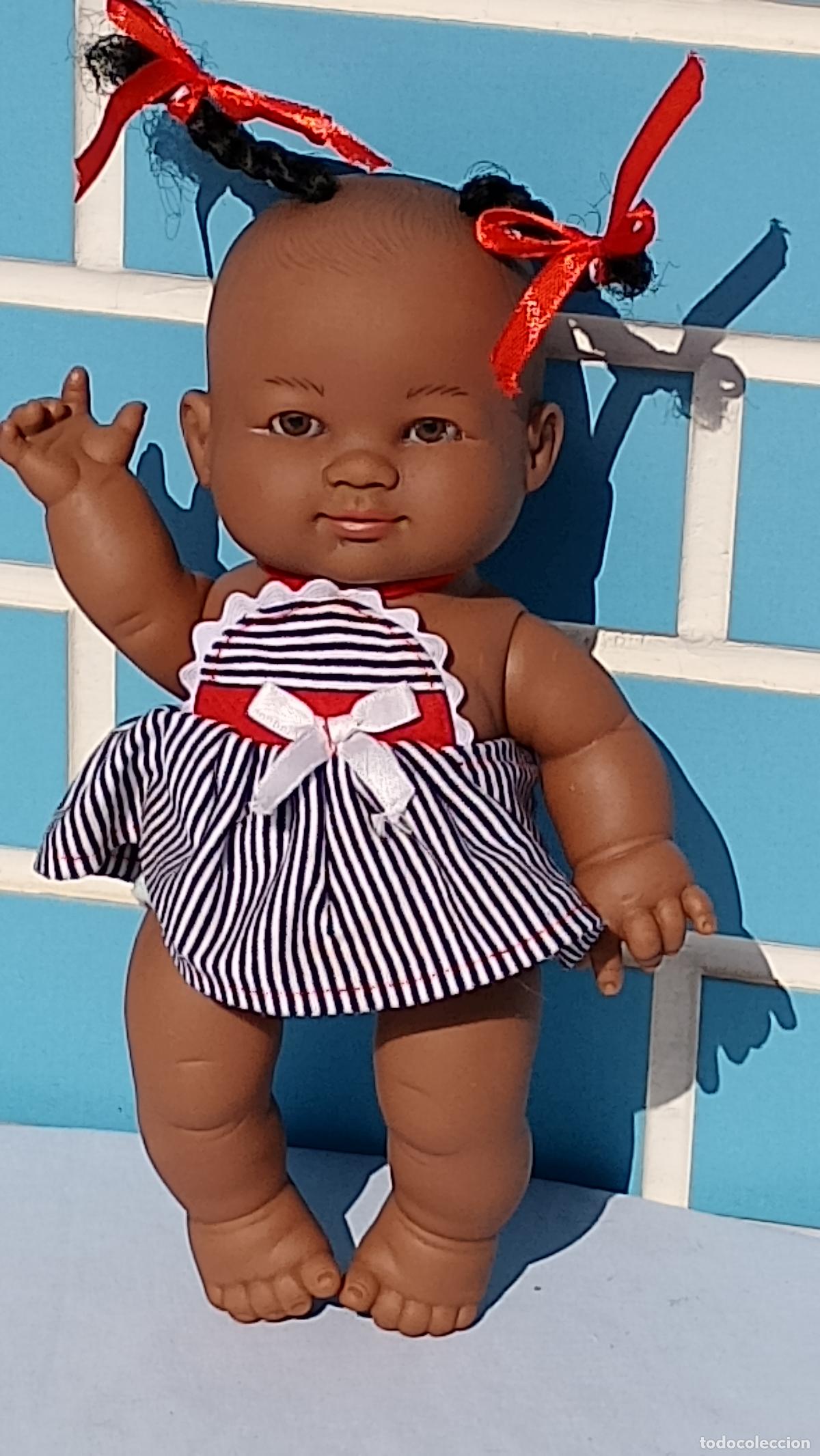 Mu&ntilde;ecas Espa&ntilde;olas Modernas: Antigua mu&ntilde;eca beb&eacute; negra Arias de goma