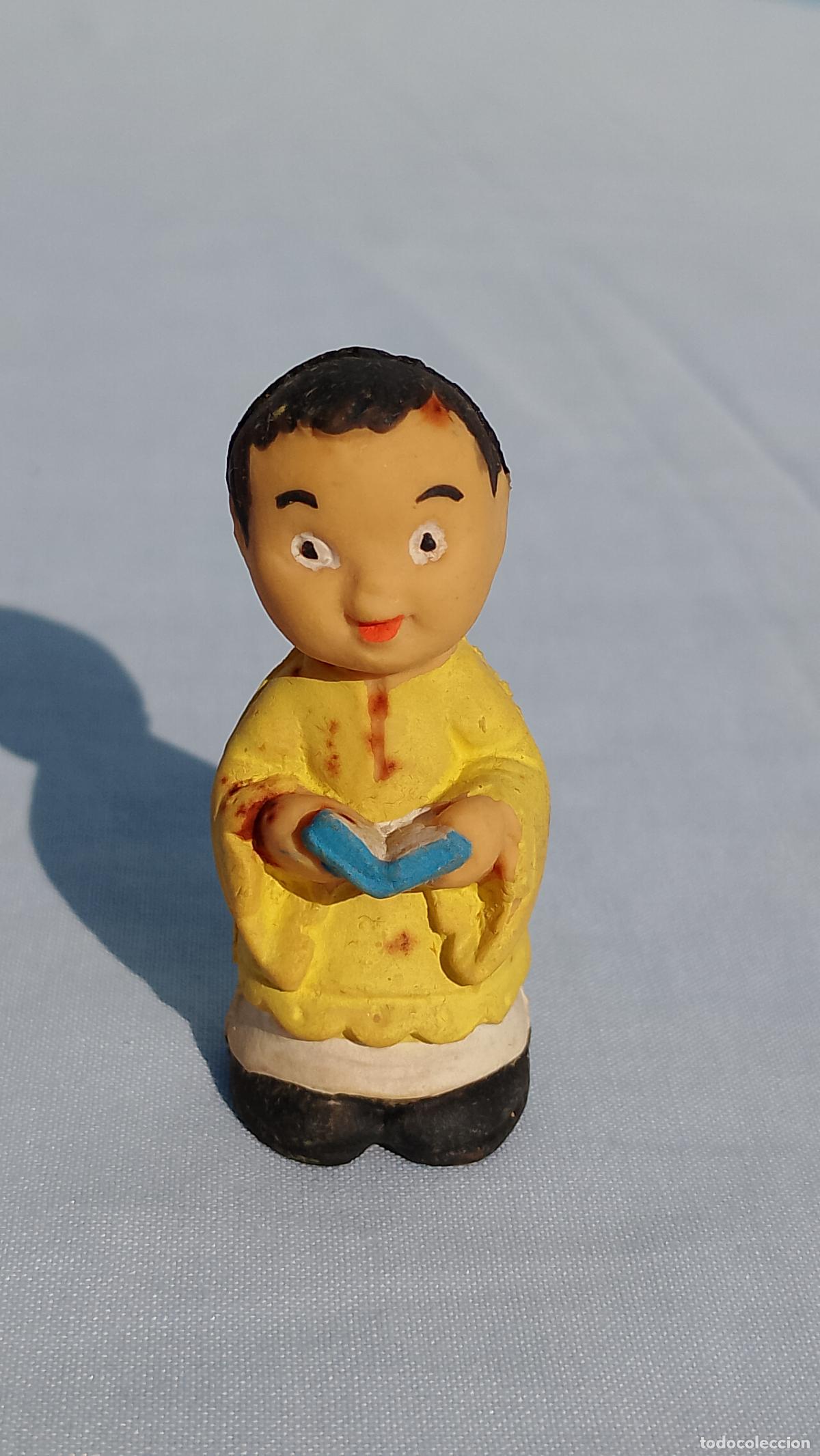 Mu&ntilde;ecas Espa&ntilde;olas Modernas: Antiguo mu&ntilde;eco de goma l&aacute;tex Monaguillo que pita, en miniatura