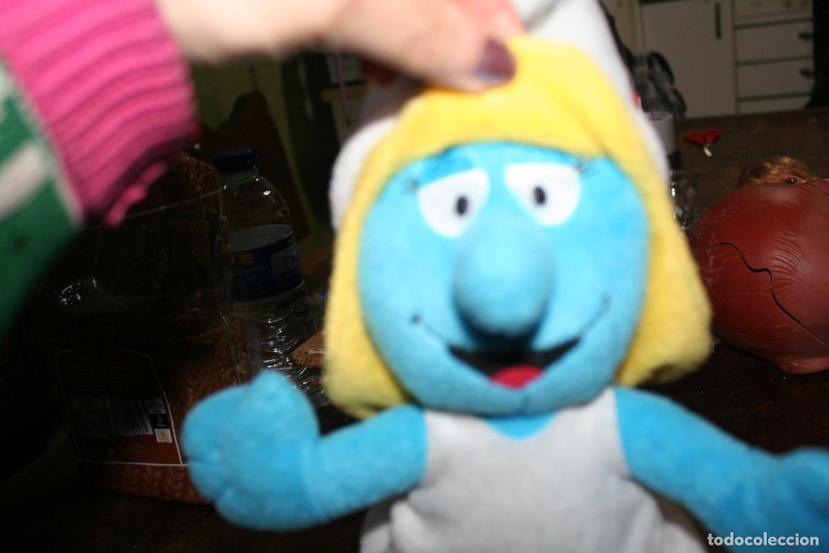 Mu&ntilde;ecas espa&ntilde;olas modernas: mu&ntilde;eca peluche pitufo putufa peyo 2011 - Foto 3