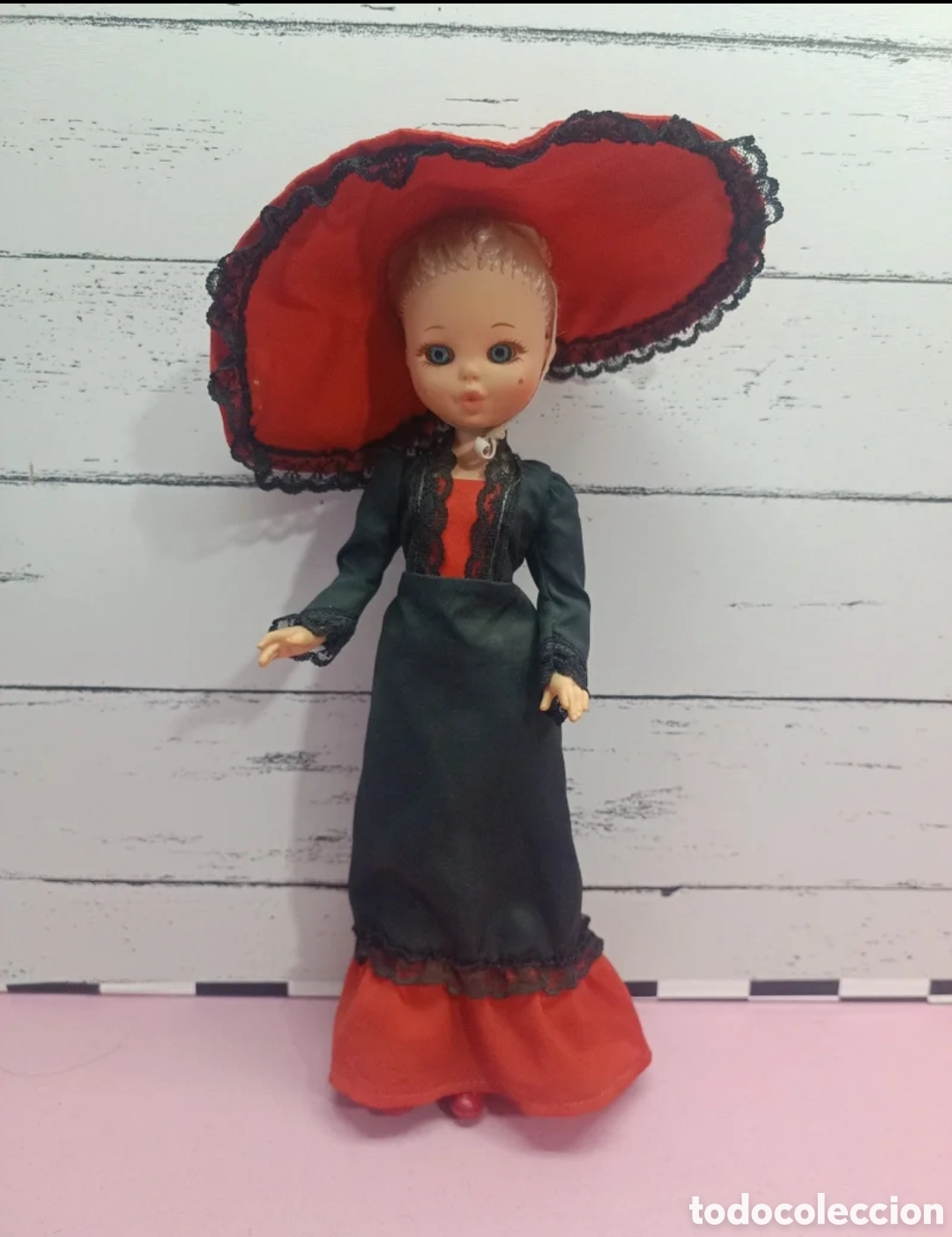 Poup&eacute;es Espagnoles Modernes: Mu&ntilde;eca fru fru de furga