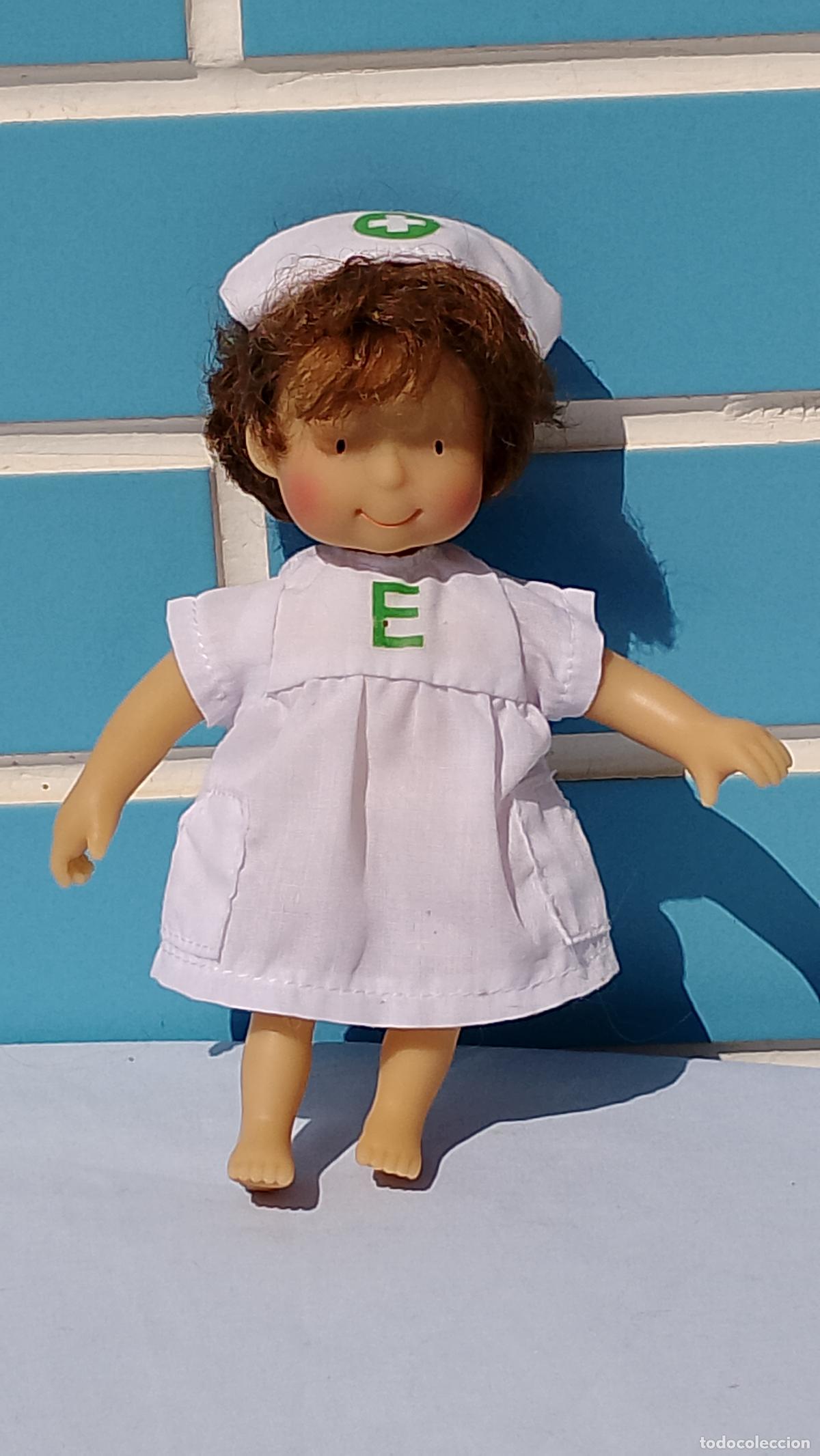 Mu&ntilde;ecas Espa&ntilde;olas Modernas: Antigua mu&ntilde;eca Elena enfermera de las Tres Mellizas de Bandai, Cromosoma