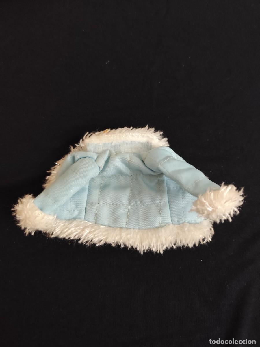 Mu&ntilde;ecas espa&ntilde;olas modernas: B1 Chaqueta celeste y blanca mu&ntilde;eca Bratz - Foto 1