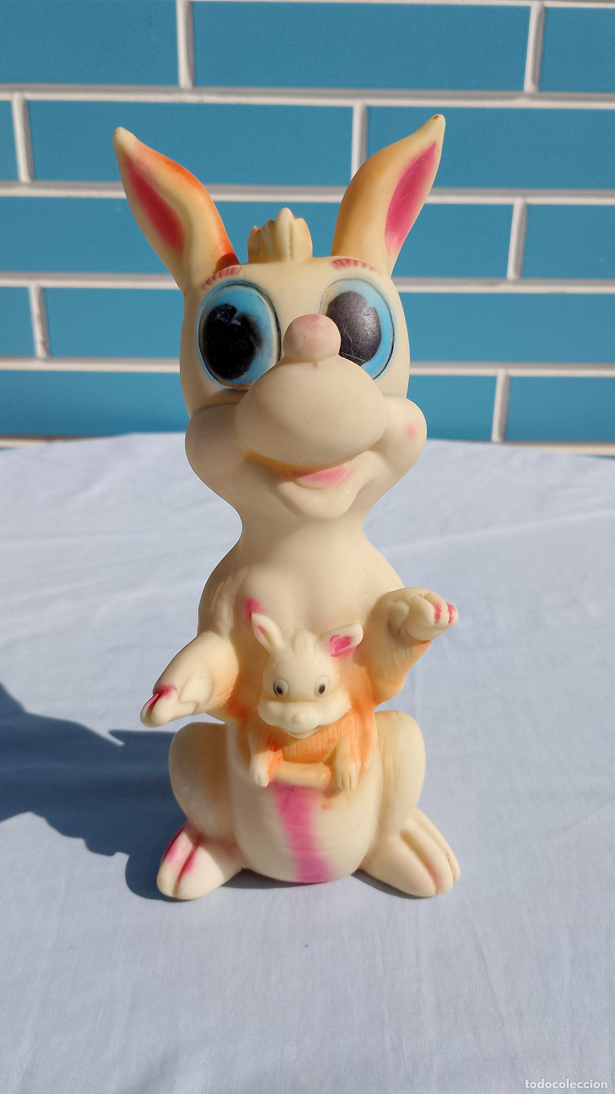 Mu&ntilde;ecas Espa&ntilde;olas Modernas: Antiguo mu&ntilde;eco juguete de goma Mam&aacute; y beb&eacute; Canguro de Jugasa