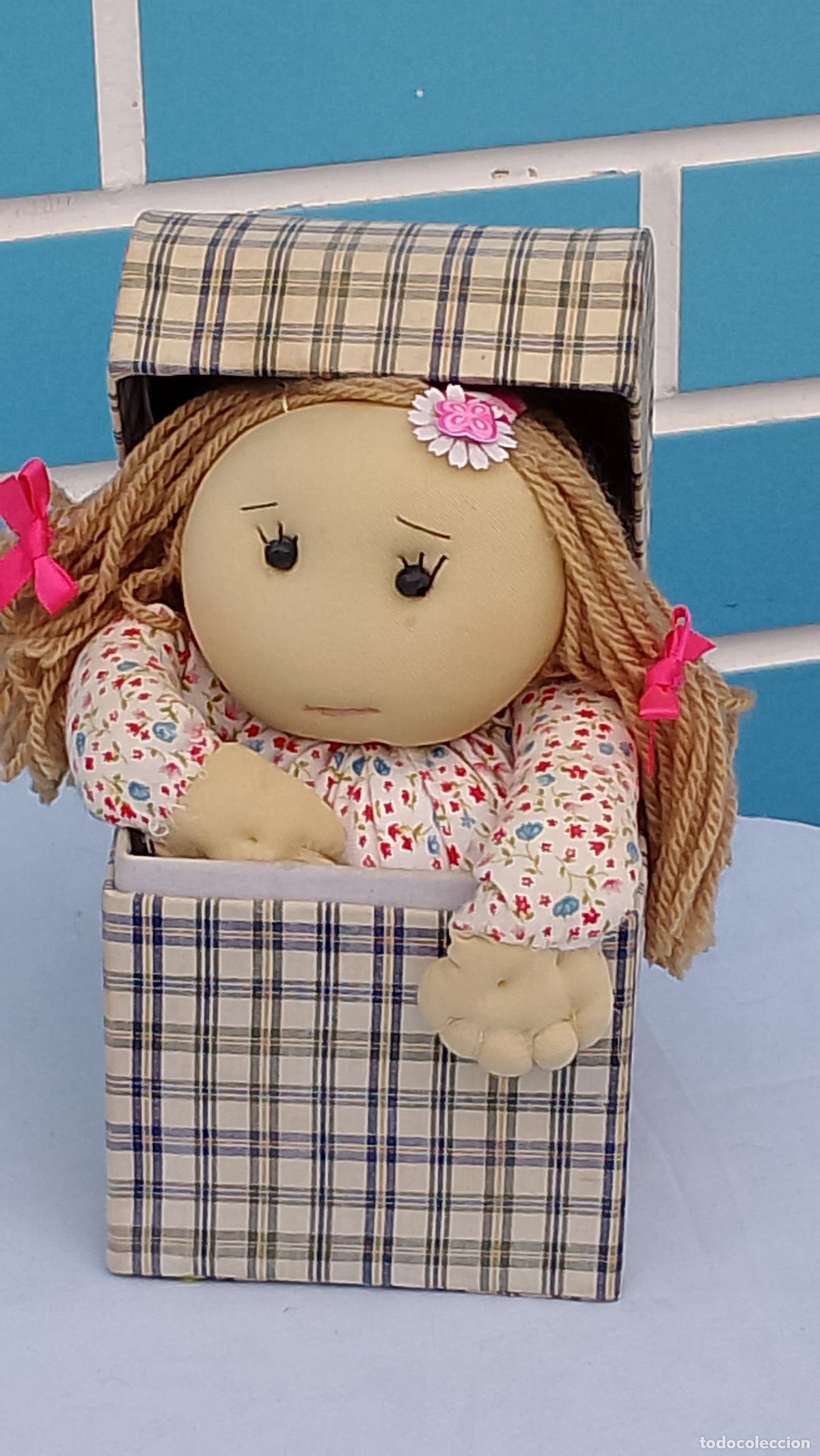Mu&ntilde;ecas Espa&ntilde;olas Modernas: Antigua mu&ntilde;eca artesanal estilo Repollo, en caja