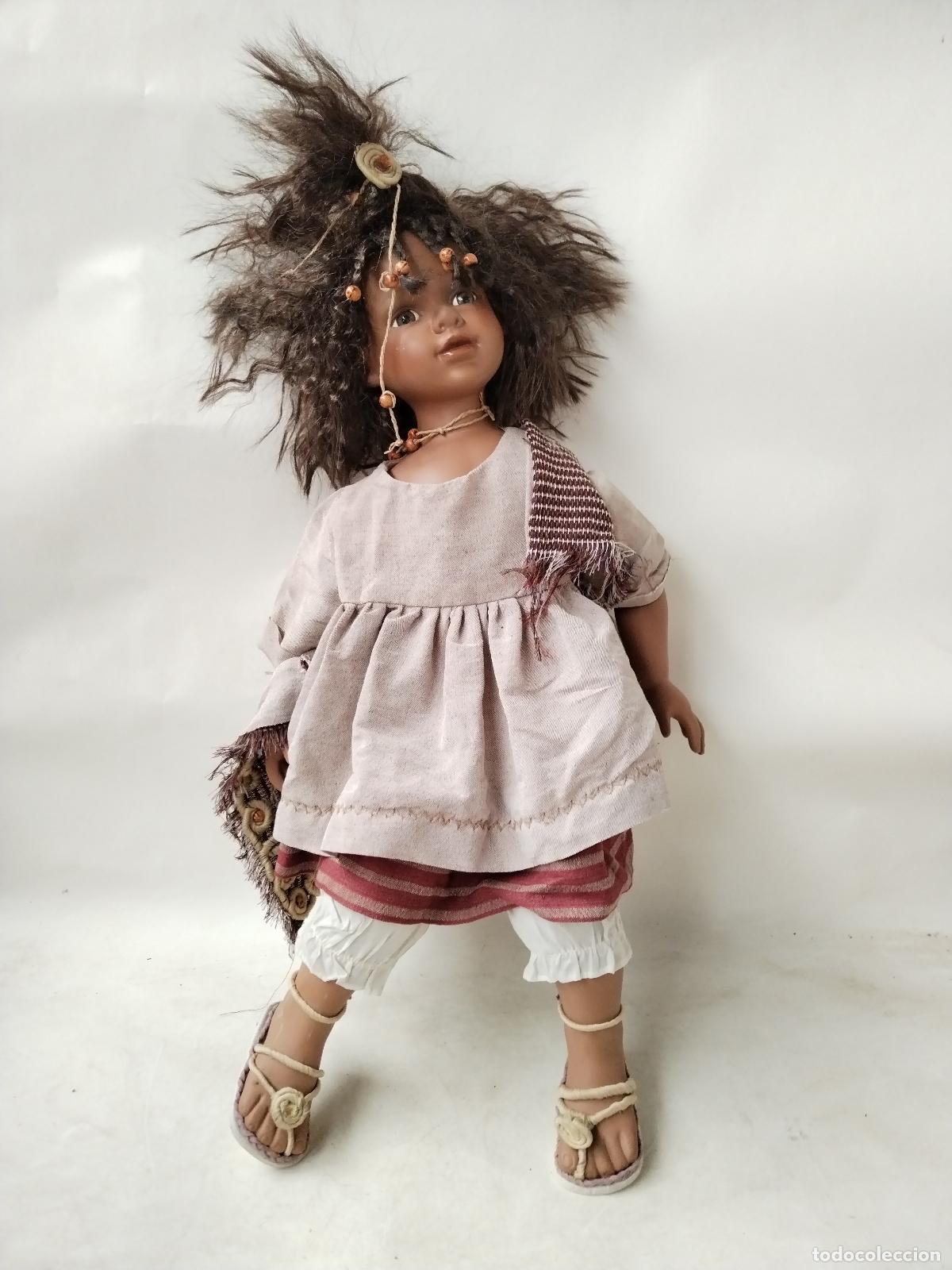 Mu&ntilde;ecas espa&ntilde;olas modernas: mu&ntilde;eca negrita con marca en la nuca - Foto 1