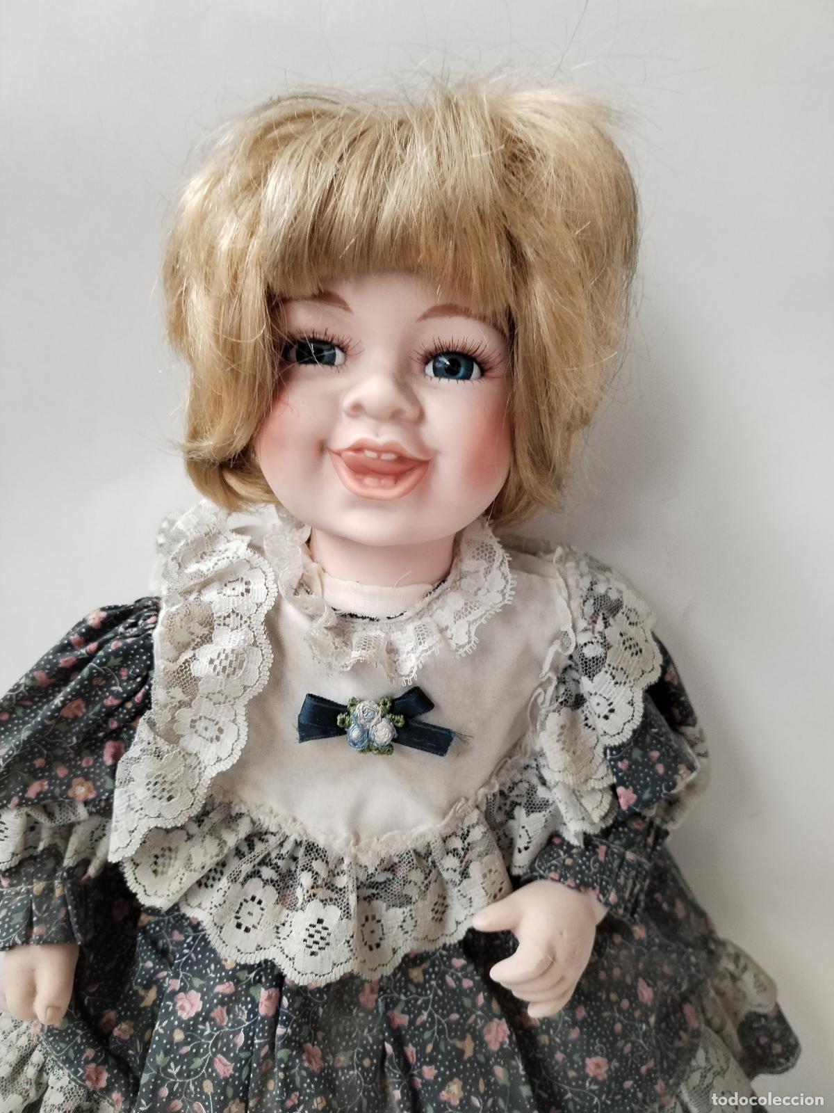 Mu&ntilde;ecas espa&ntilde;olas modernas: mu&ntilde;eca de porcelana con marca en la nuca - Foto 1