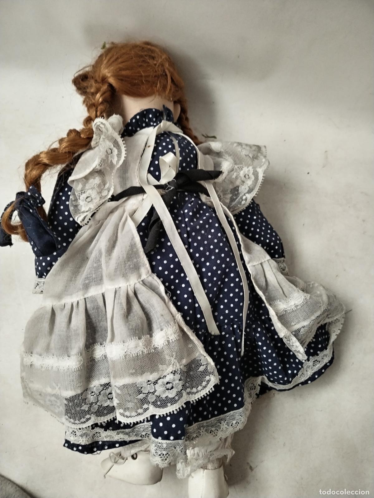 Mu&ntilde;ecas espa&ntilde;olas modernas: mu&ntilde;eca de porcelana con marca en la nuca - Foto 2