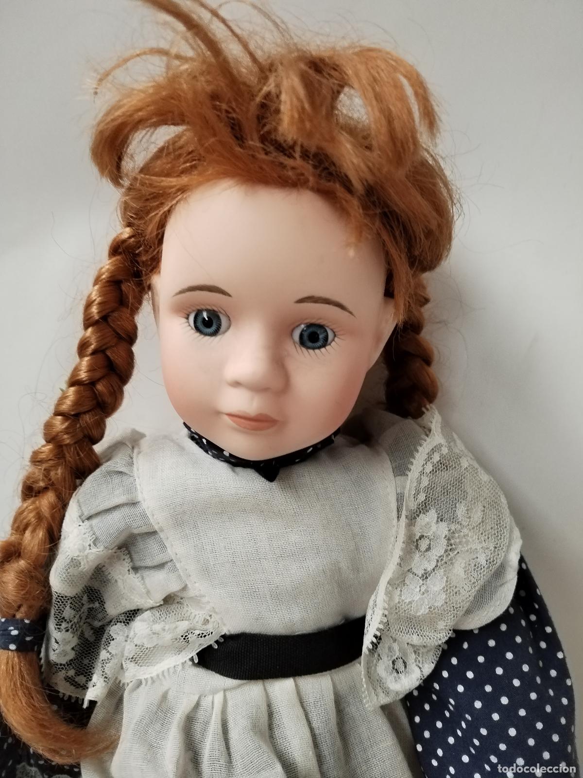 Mu&ntilde;ecas espa&ntilde;olas modernas: mu&ntilde;eca de porcelana con marca en la nuca - Foto 1