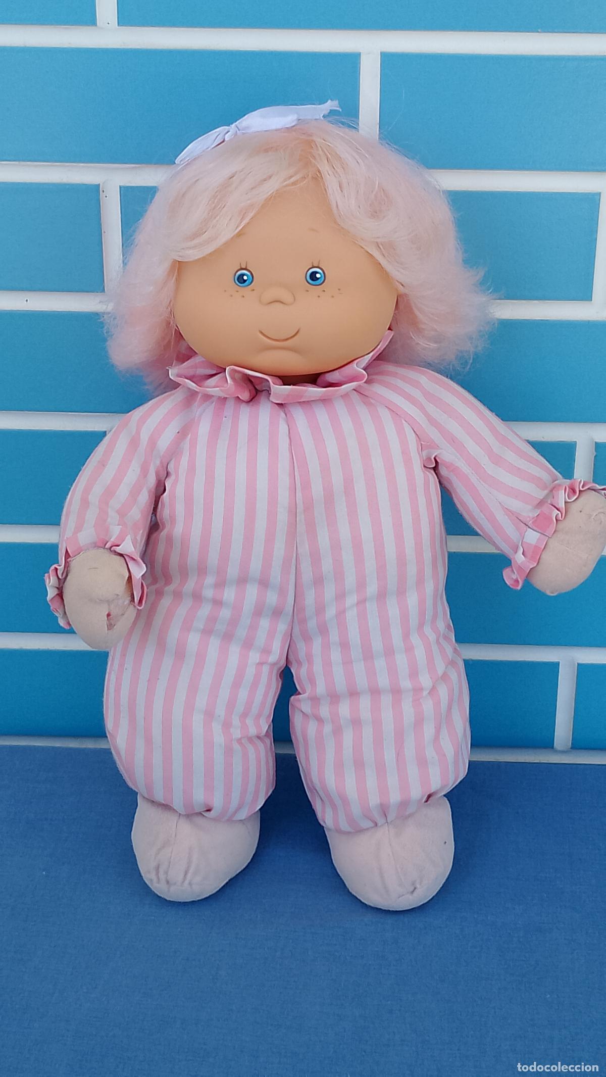 Mu&ntilde;ecas Espa&ntilde;olas Modernas: Antigua mu&ntilde;eca Polilla musical de cuerpo blando de Famosa