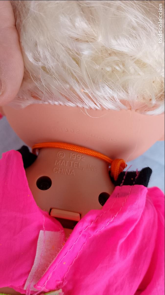 Mu&ntilde;ecas espa&ntilde;olas modernas: Antigua mu&ntilde;eca Sally Secrets de Mattel de 1992 - Foto 4