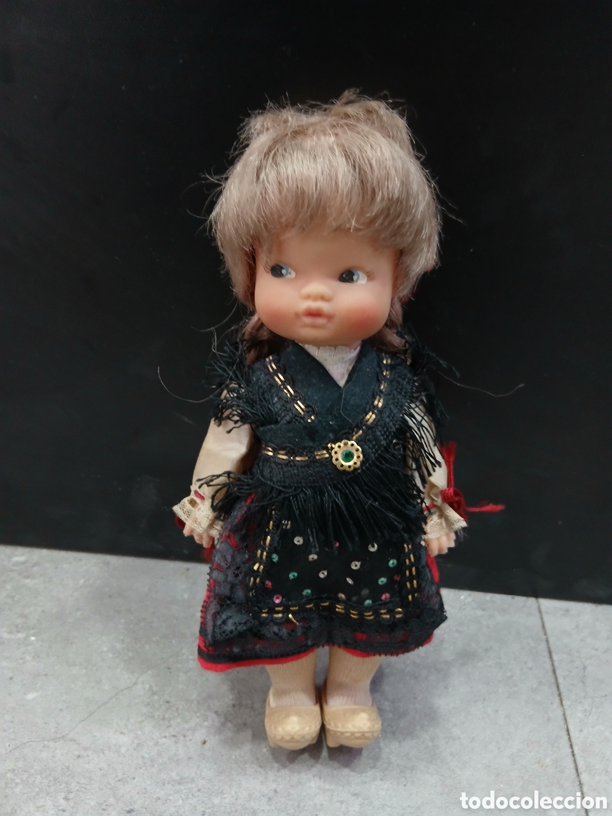 Mu&ntilde;ecas espa&ntilde;olas modernas: Mu&ntilde;eca regional gallega. (L77) - Foto 1