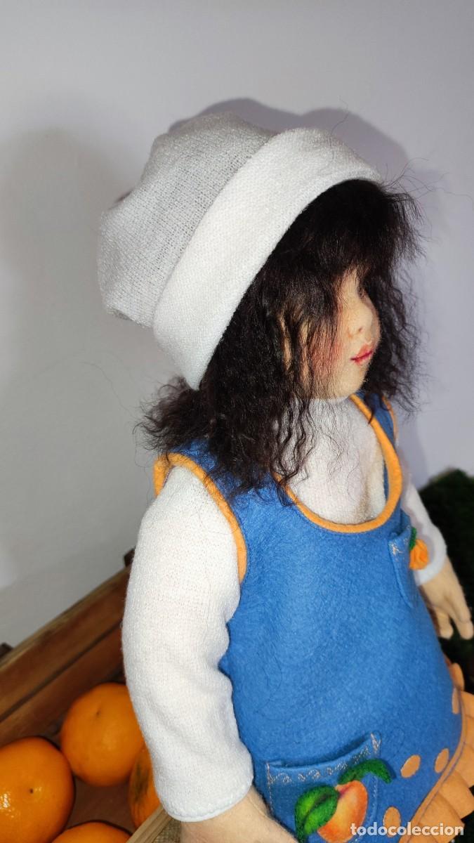 Mu&ntilde;ecas espa&ntilde;olas modernas: mu&ntilde;eca de fieltro 44cm - Foto 2