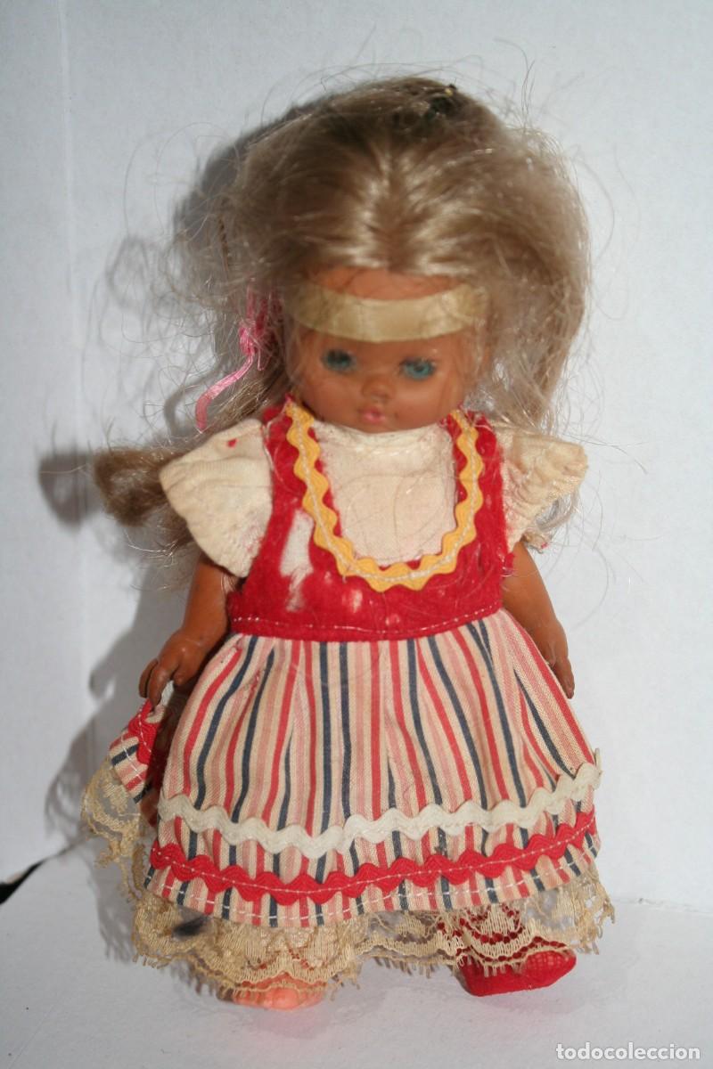Mu&ntilde;ecas espa&ntilde;olas modernas: mu&ntilde;eca alina b.b. ropa original - Foto 1