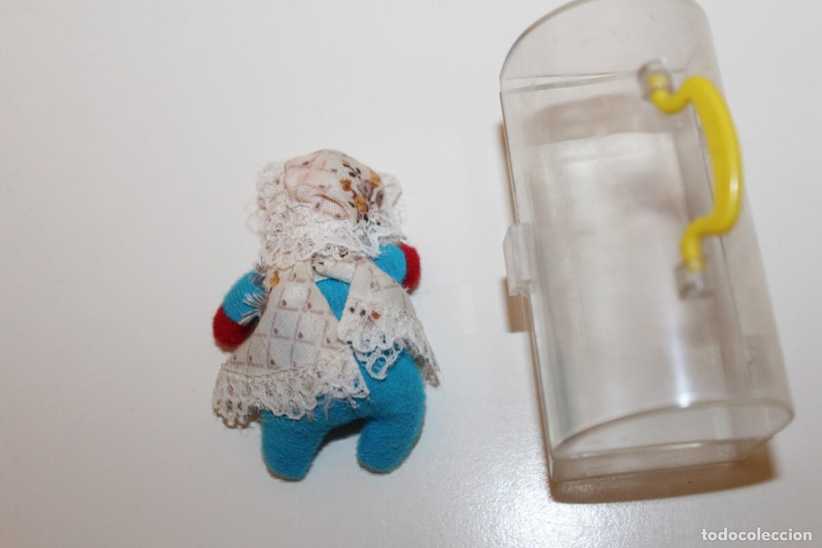 Mu&ntilde;ecas espa&ntilde;olas modernas: MU&Ntilde;ECAS NINA EN BAUL O URNA - Foto 3