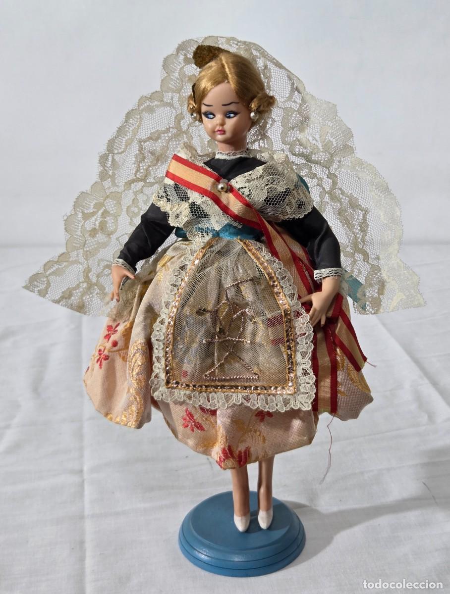 Mu&ntilde;ecas espa&ntilde;olas modernas: Mu&ntilde;eca Paulova Fallera - Foto 1