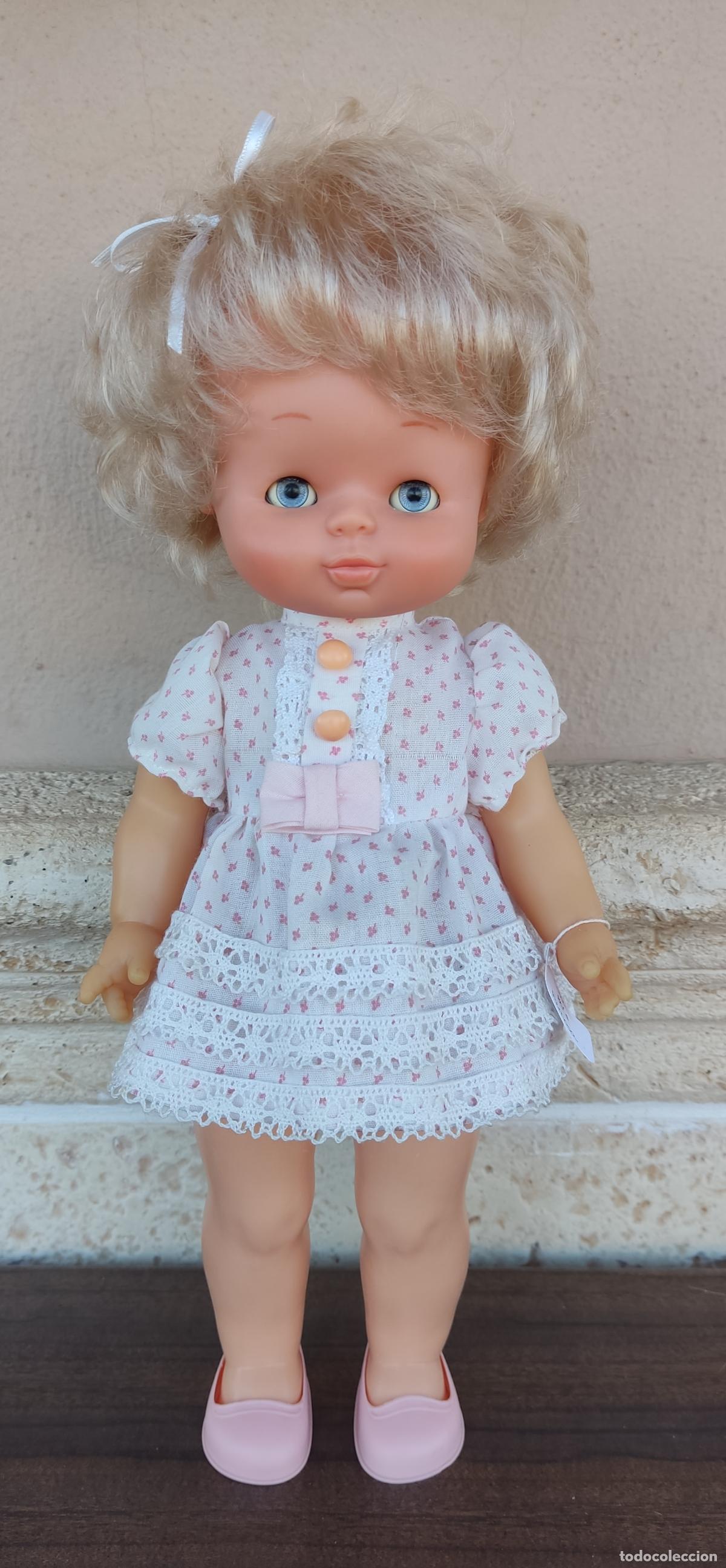 Bonecas Espanholas Modernas: Lola de Famosa. Cat&aacute;log 1986.
