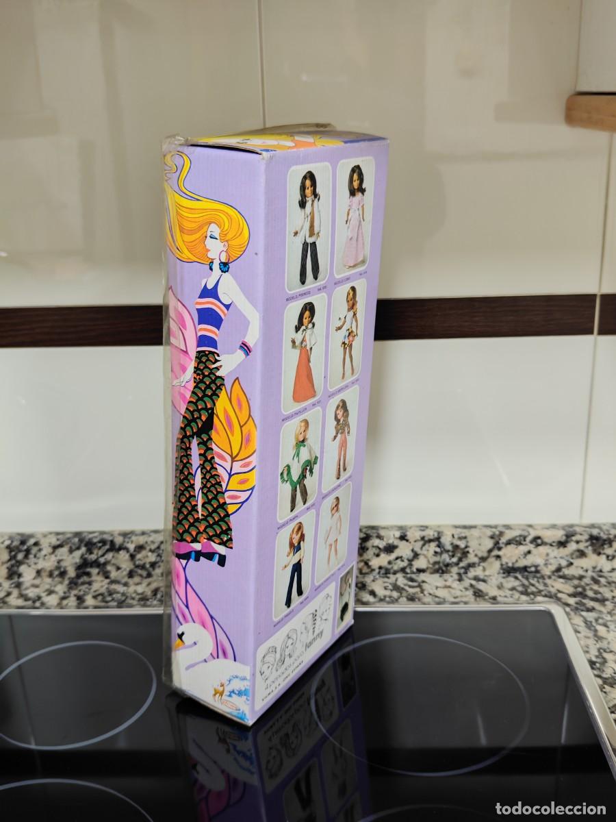 Mu&ntilde;ecas espa&ntilde;olas modernas: Mu&ntilde;eca Fanny con caja - Foto 10