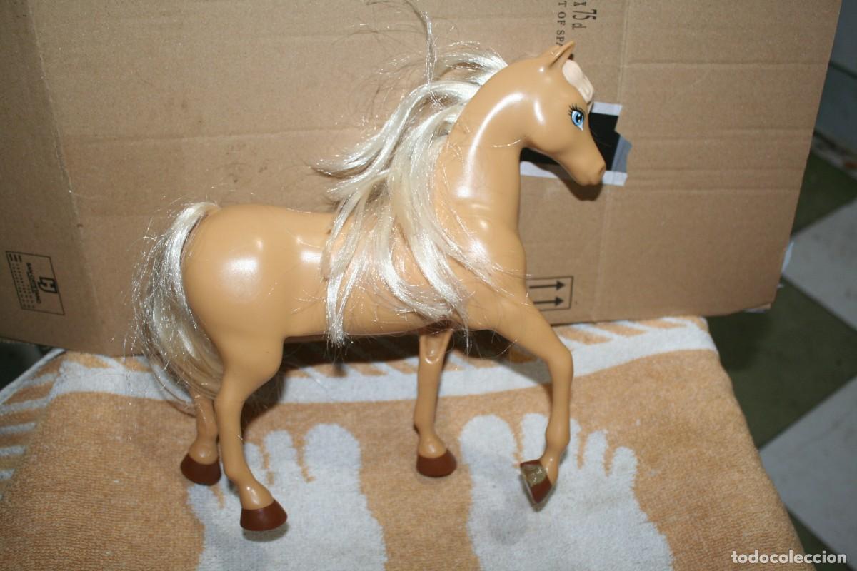Mu&ntilde;ecas espa&ntilde;olas modernas: caballo marron tipo barbie - Foto 1