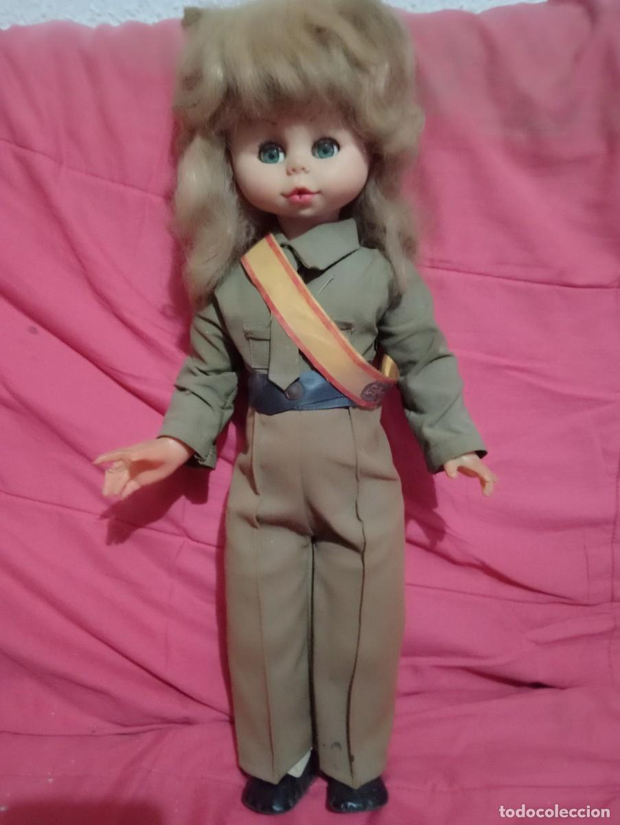 Mu&ntilde;ecas espa&ntilde;olas modernas: MU&Ntilde;ECA VESTIDA DE MILITAR - Foto 1