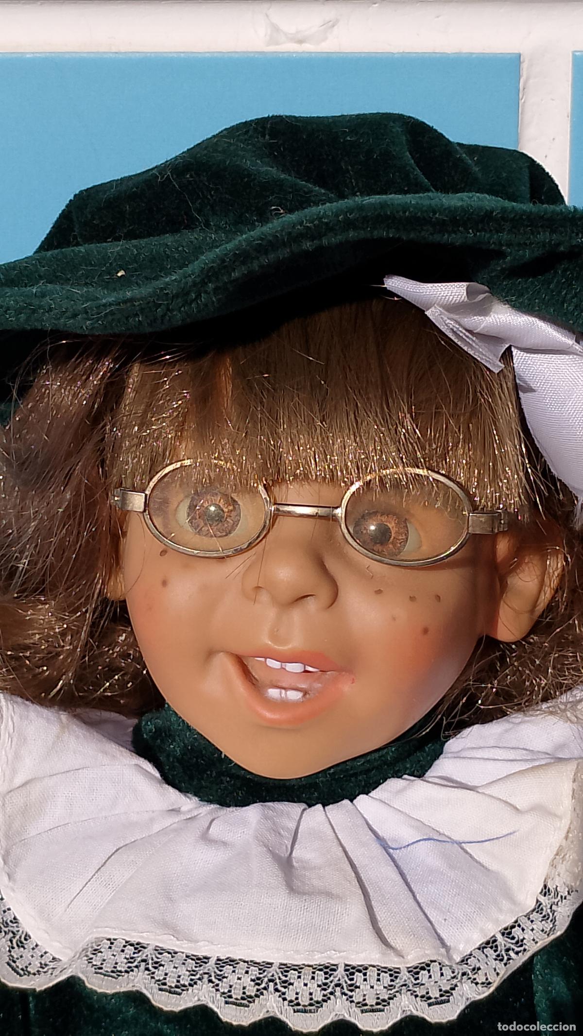 Mu&ntilde;ecas espa&ntilde;olas modernas: Antigua mu&ntilde;eca Gestitos Expression Doll con gafas - Foto 2