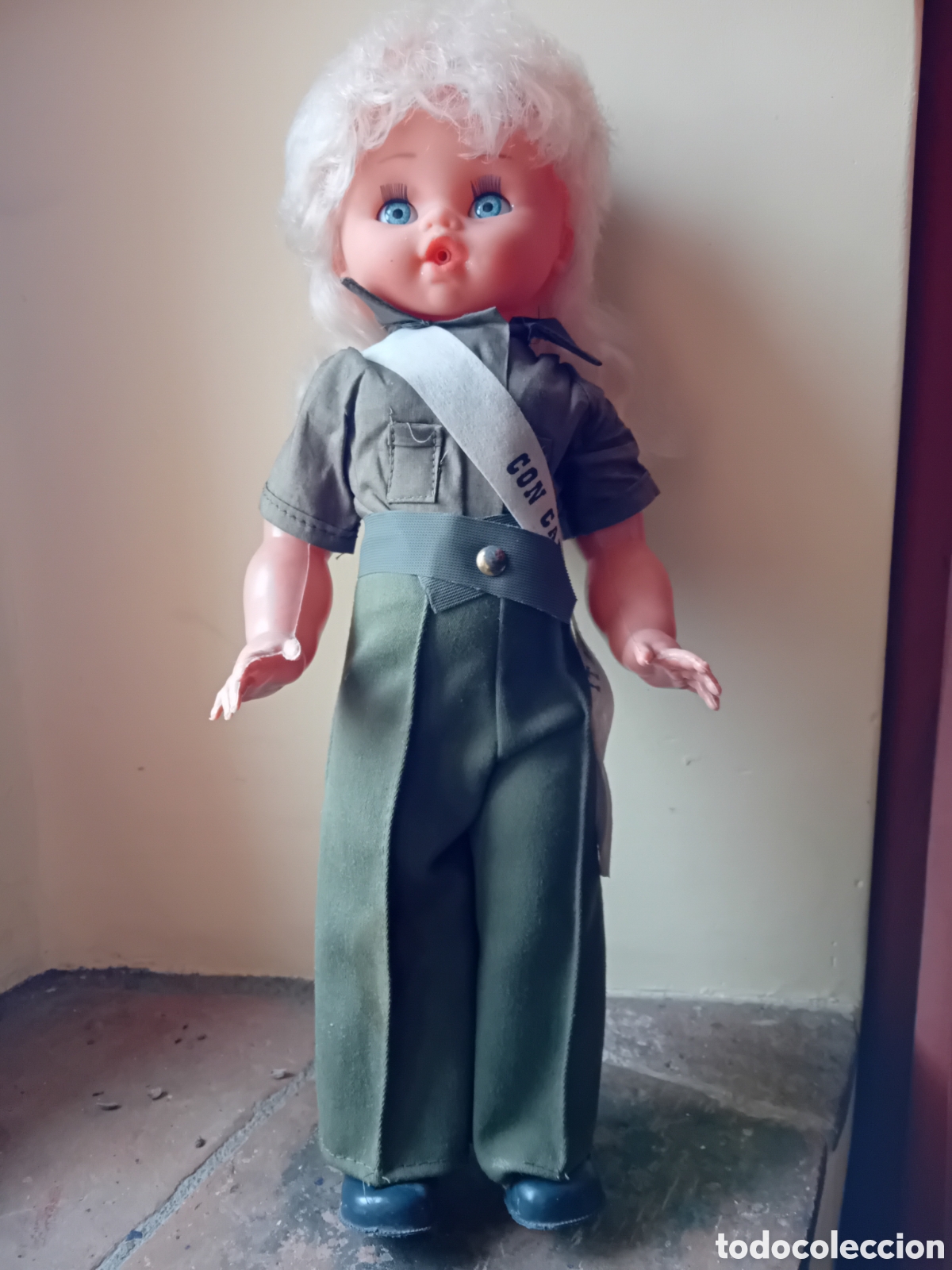 Mu&ntilde;ecas espa&ntilde;olas modernas: Mu&ntilde;eca Wendolin militar - Foto 1