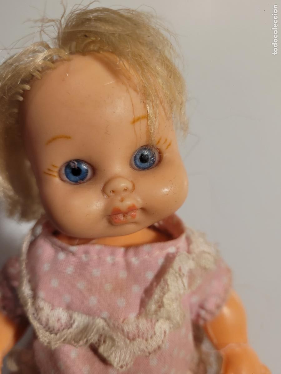 Mu&ntilde;ecas espa&ntilde;olas modernas: mu&ntilde;eca cositas de bb tipo barriguitas - Foto 2