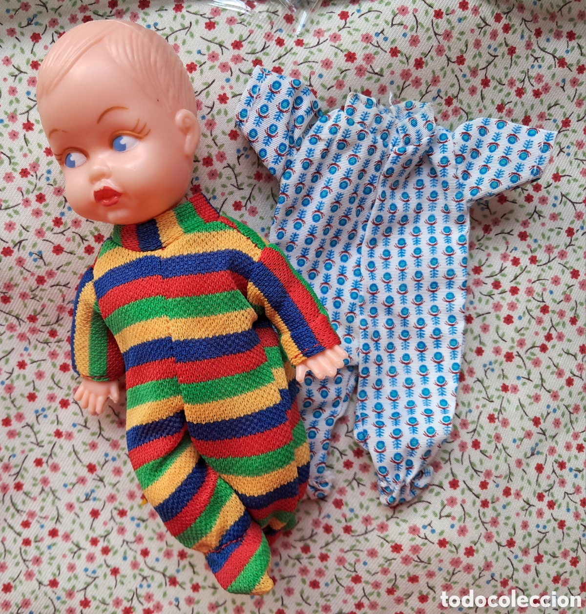 Modern Spanish Dolls: Mu&ntilde;eco Microbio Mic a&ntilde;os 80 con conjunto de cambio. 16cm aprox.