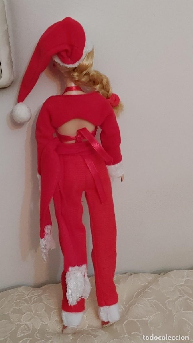 Mu&ntilde;ecas espa&ntilde;olas modernas: mu&ntilde;eca barbie de navidad,perfecto estado - Foto 3