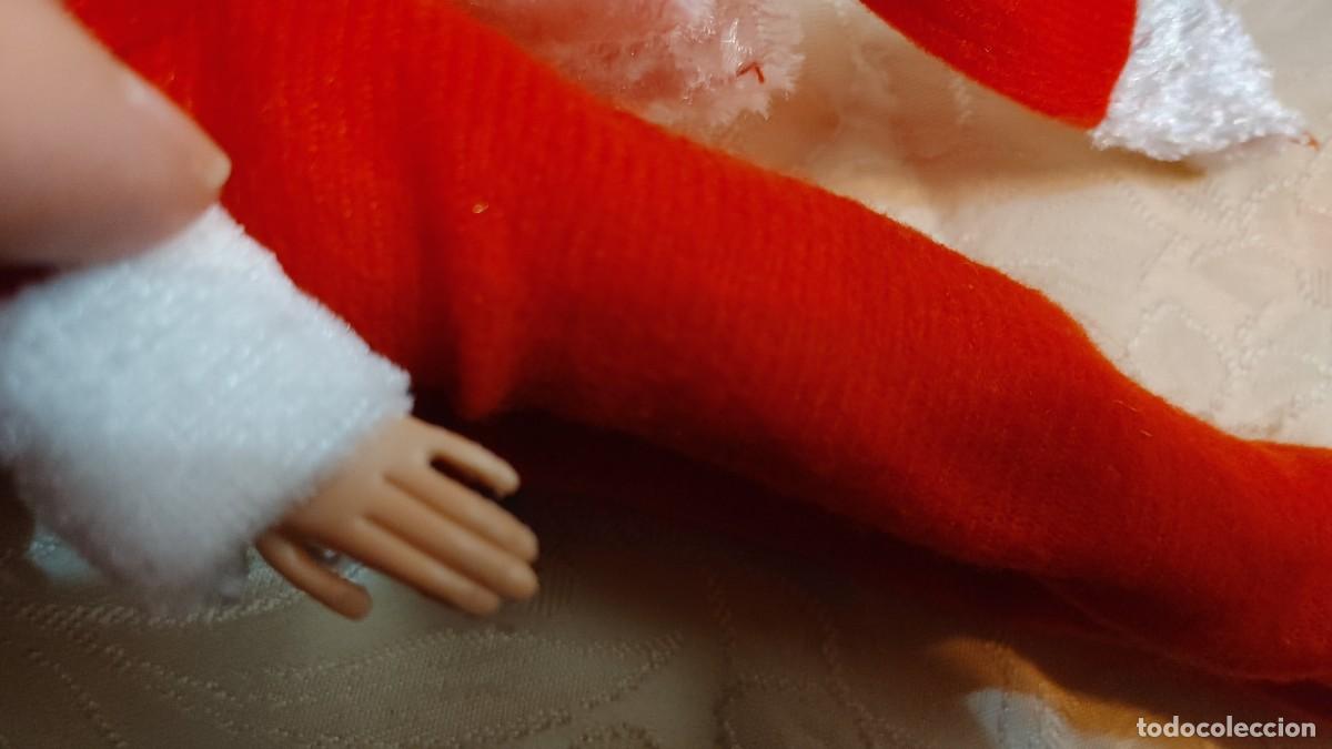 Mu&ntilde;ecas espa&ntilde;olas modernas: mu&ntilde;eca barbie de navidad,perfecto estado - Foto 4